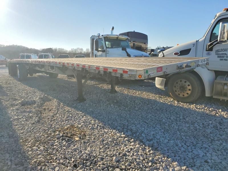 2018 Reitnouer Flatbed Trailer