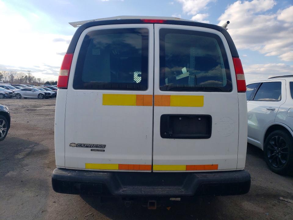 2013 Chev Rolet Express G2500 Utility / Service Van