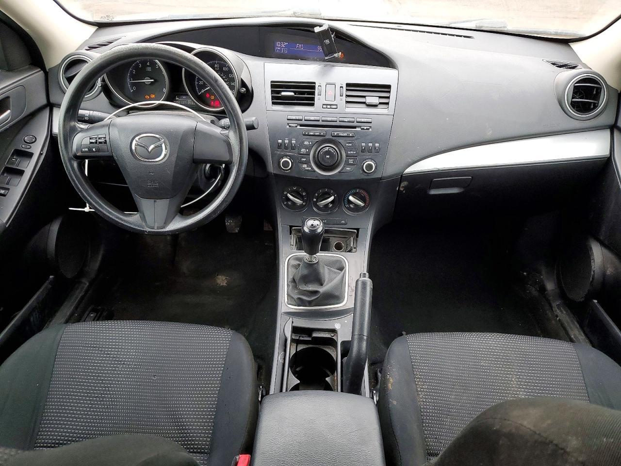 2013 Mazda 3 I