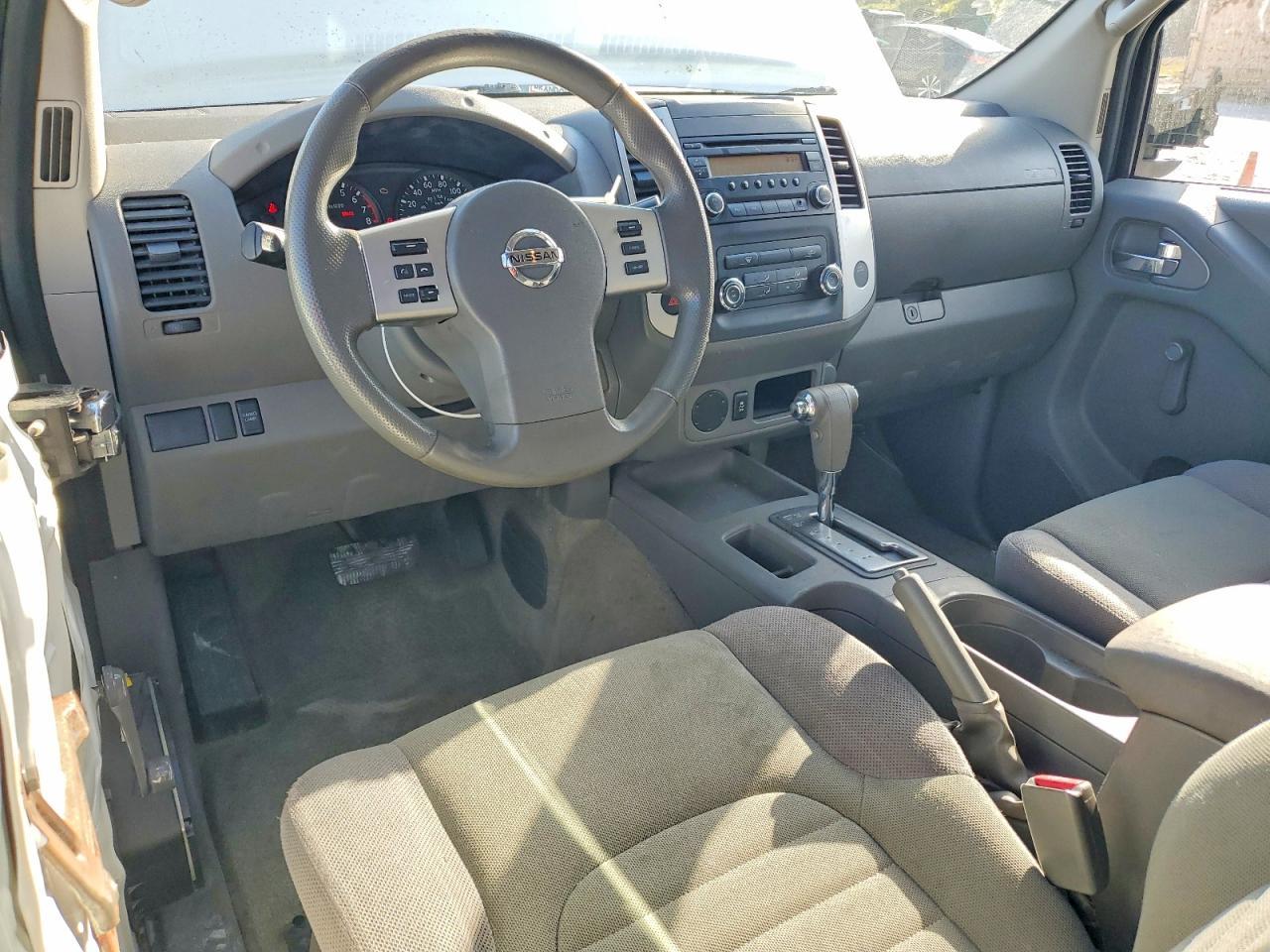 2015 Nissan Frontier S