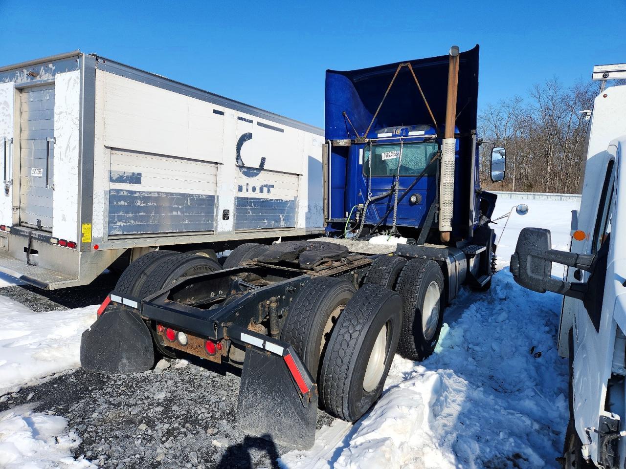 2015 Mack 600 CXU600-Semi Truck