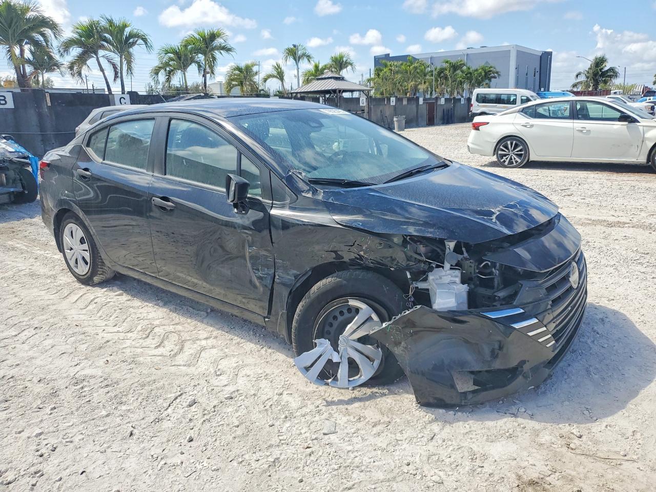 2023 Nissan Versa s