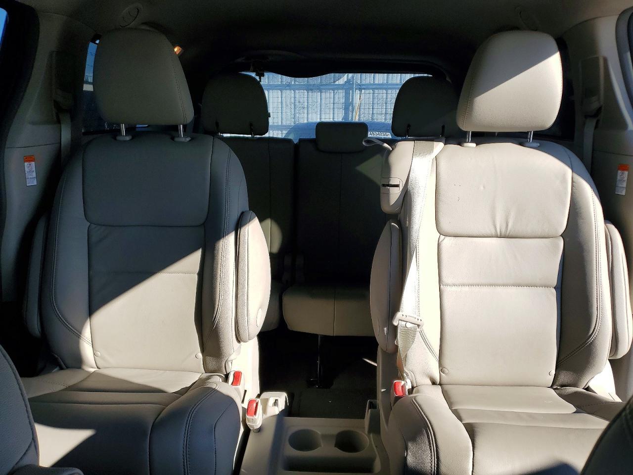 2016 Toyota Sienna xle
