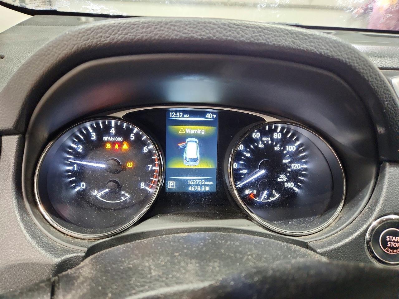 2016 Nissan Rogue sv