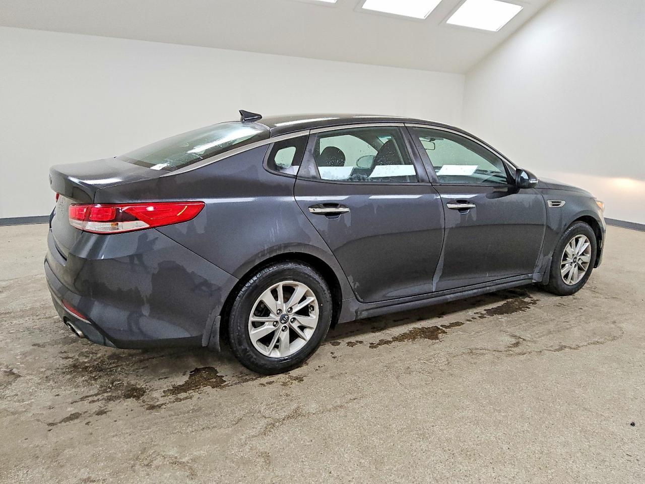 2017 KIA Optima lx