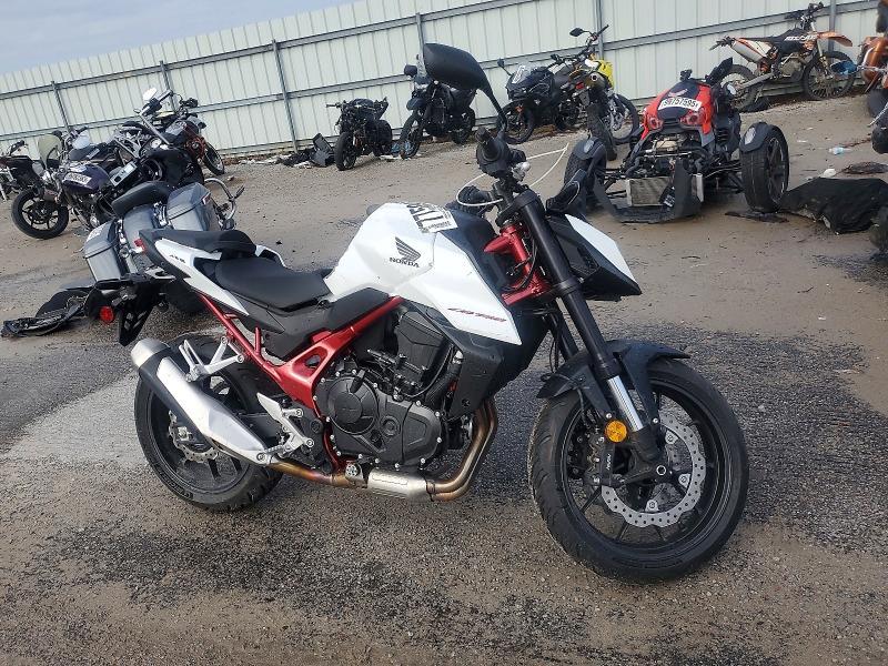 2025 Honda CB750 A