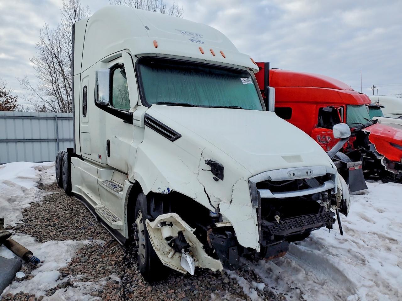2020 Freightliner Cascadia 126