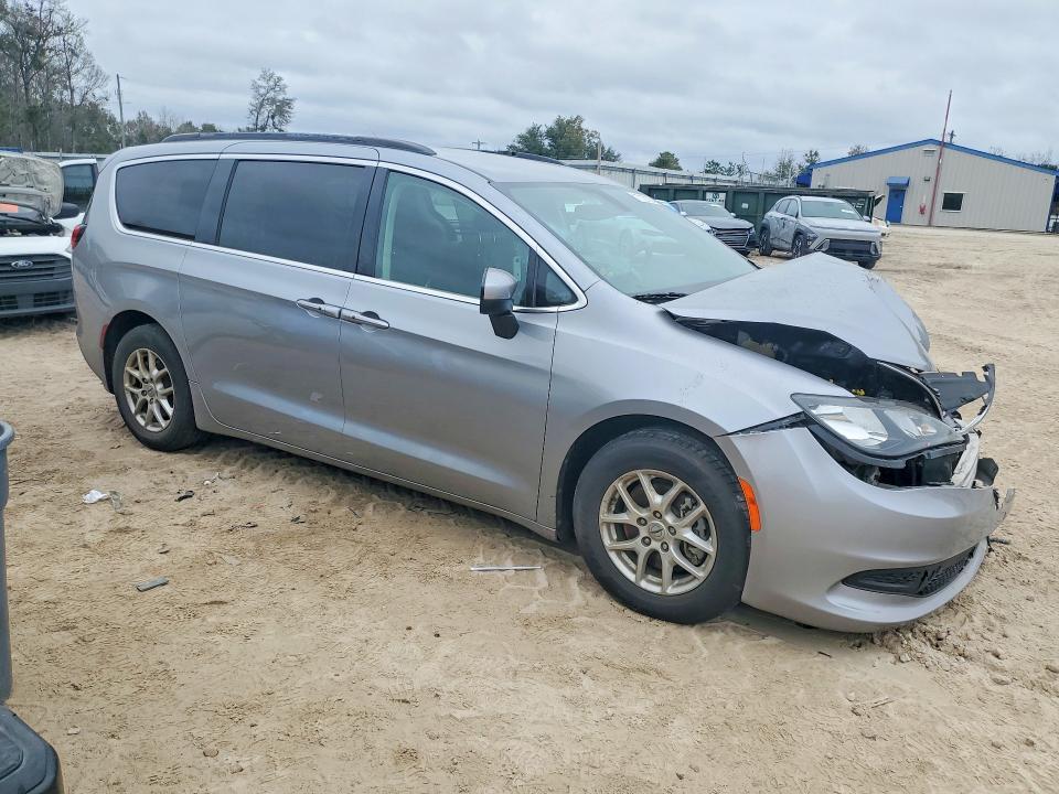 2021 Chrysler Voyager lxi