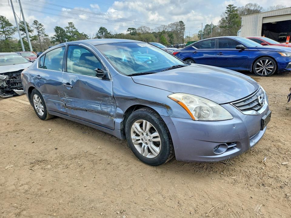 2011 Nissan Altima Base