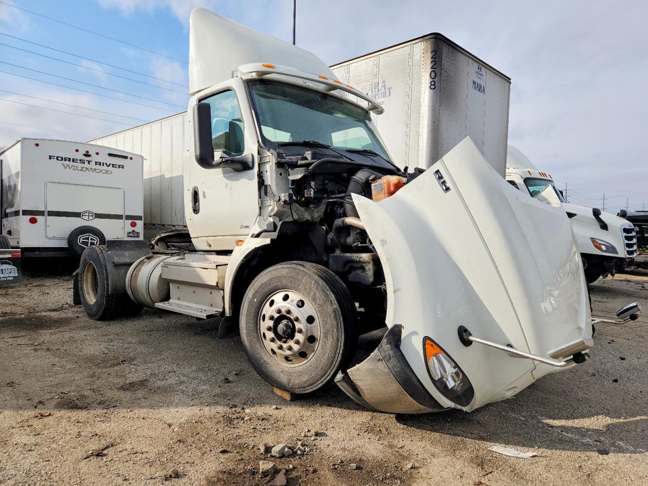 2023 International RH613 Semi Truck