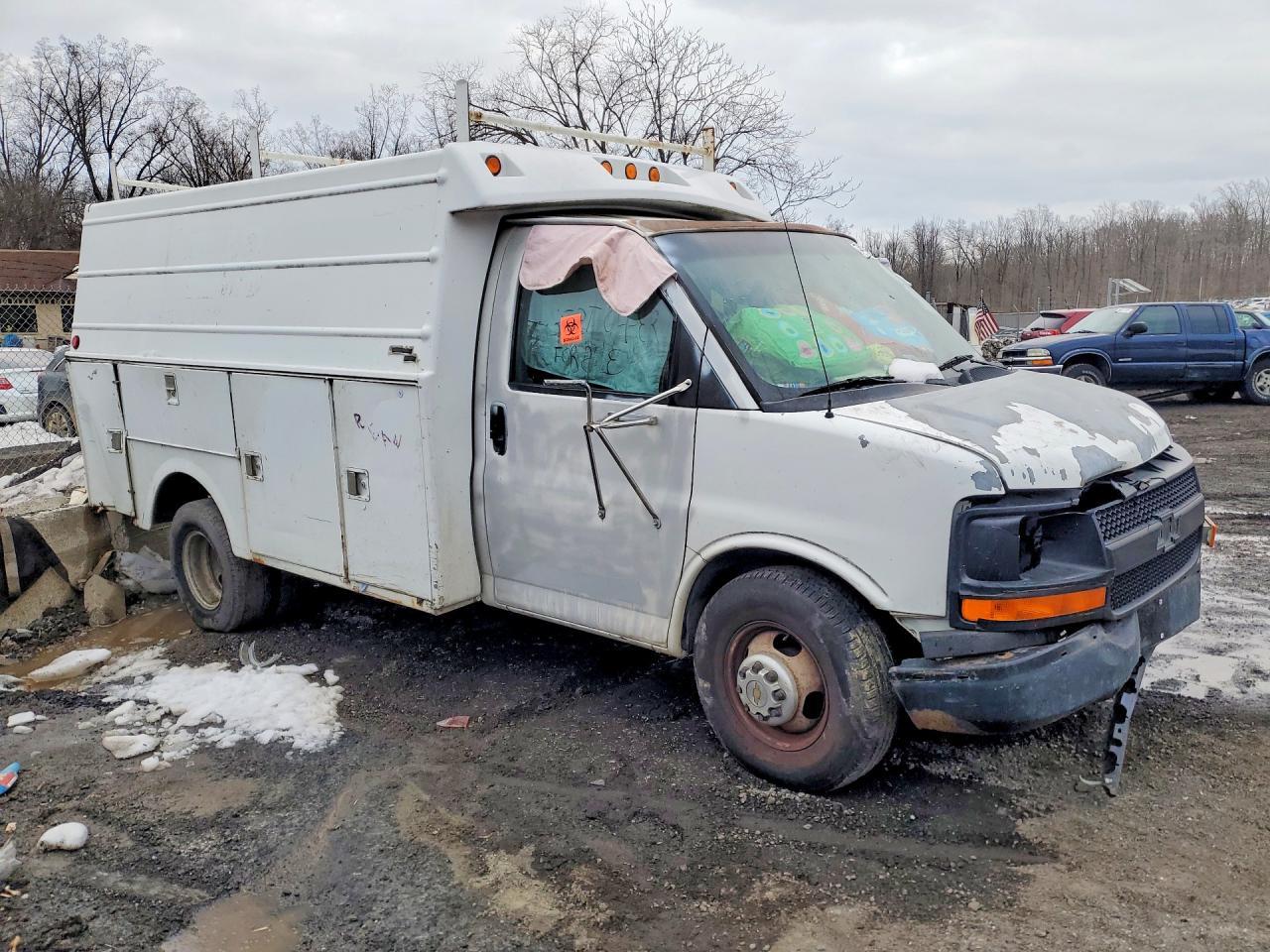 2004 Chevrolet Express Utility / Service Van