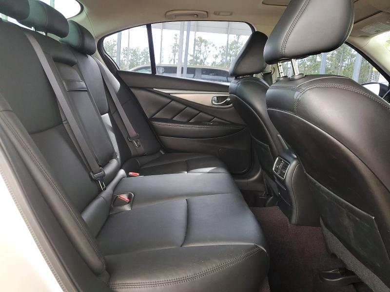 2015 Infiniti Q50 Base