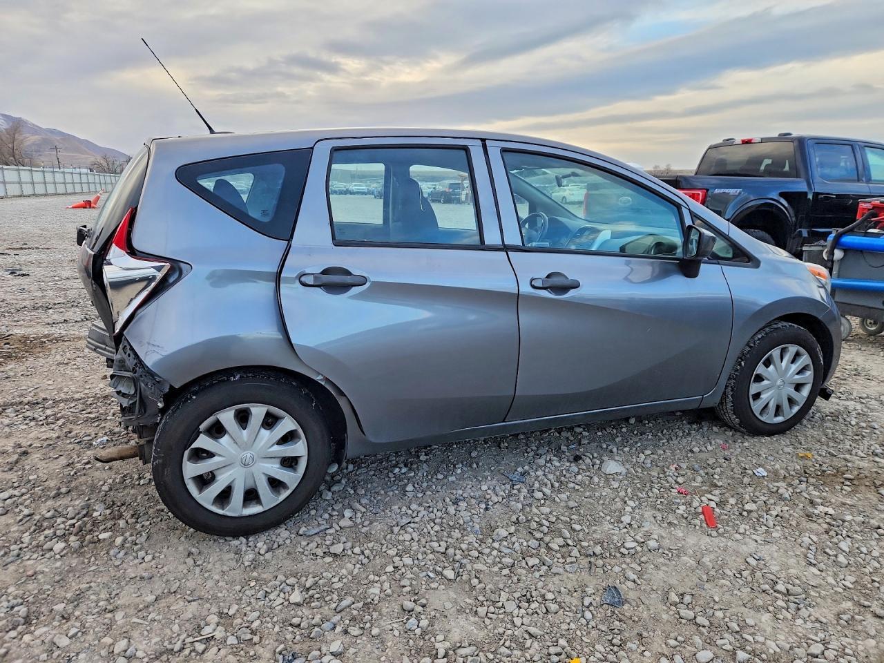 2016 Nissan Versa Note sv