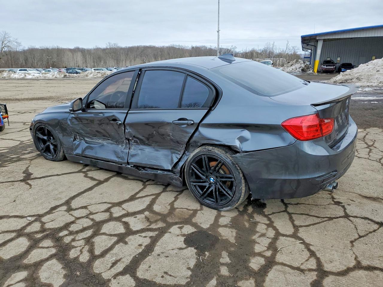 2013 BMW 328 xi Sulev