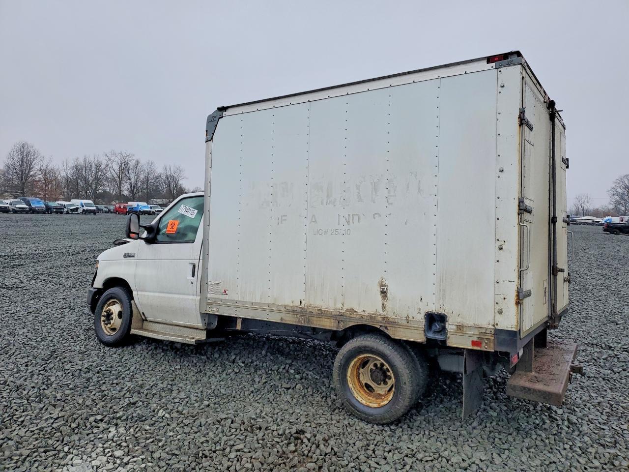 2012 Ford E350 BOX Truck