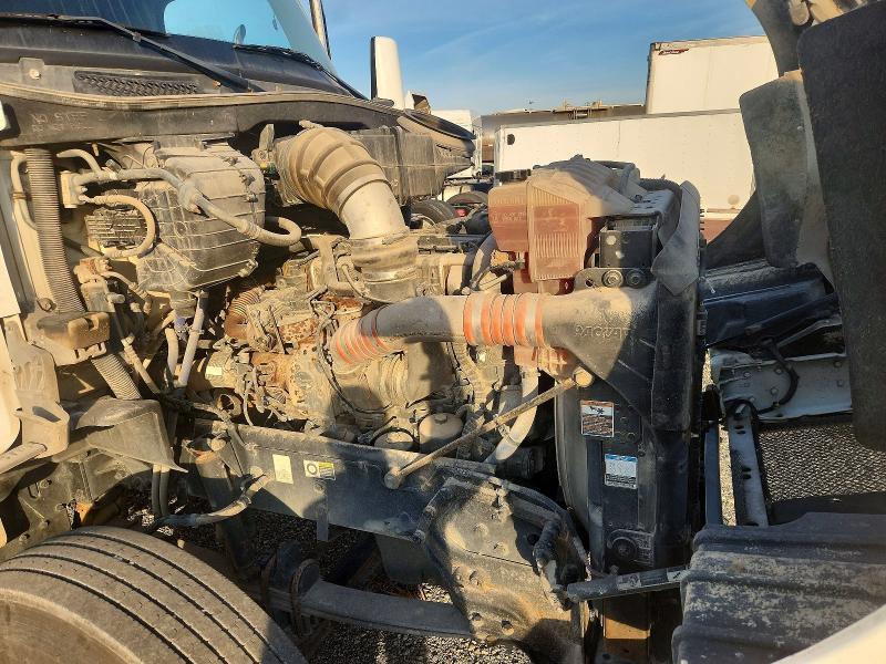 2017 Kenworth T880 Semi Truck