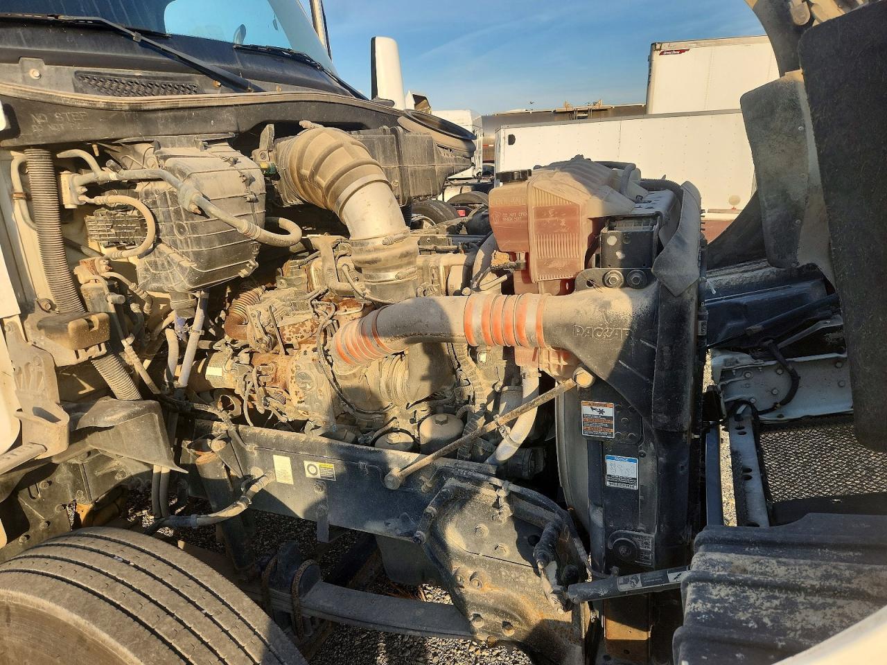 2017 Kenworth T880 Semi Truck