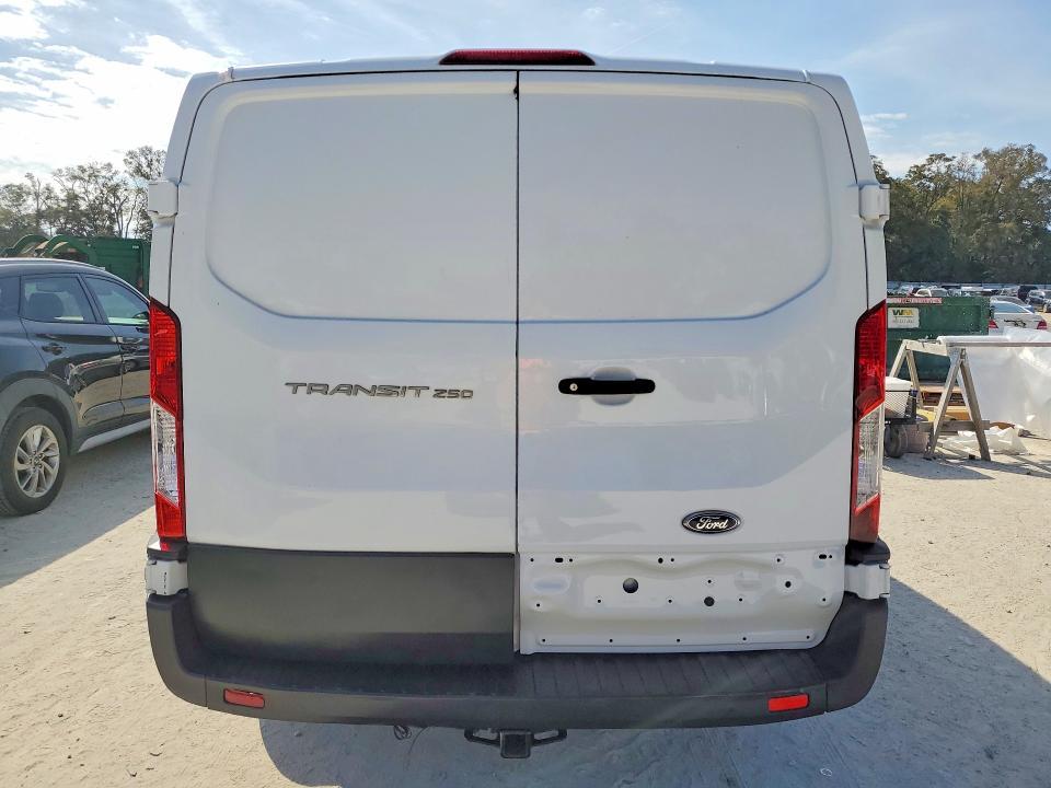2020 Ford Transit T-250