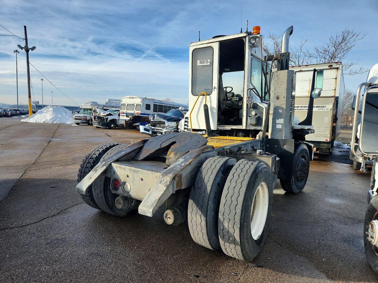 2019 Okeh Ottawa 4X2-Yard Truck
