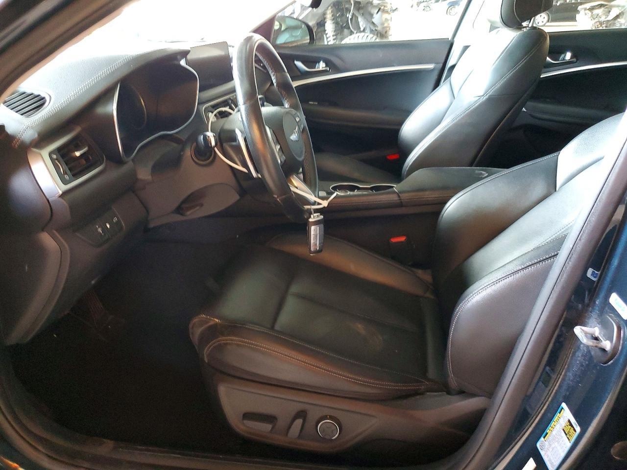 2022 Genesis G70