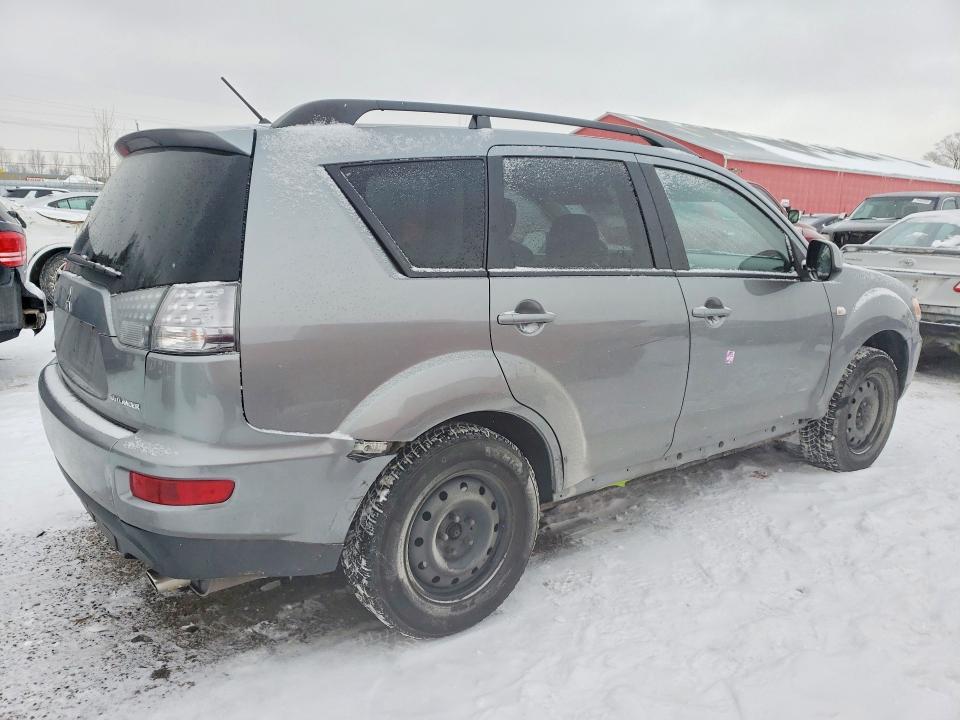 2013 Mitsubishi Outlander es