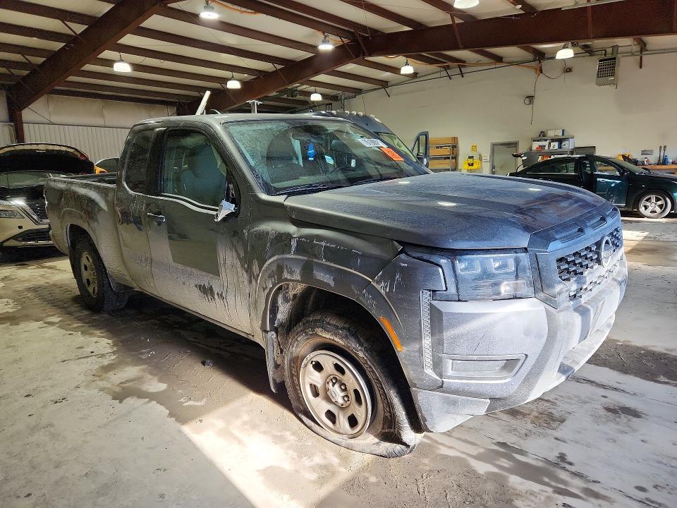 2026 Nissan Frontier s