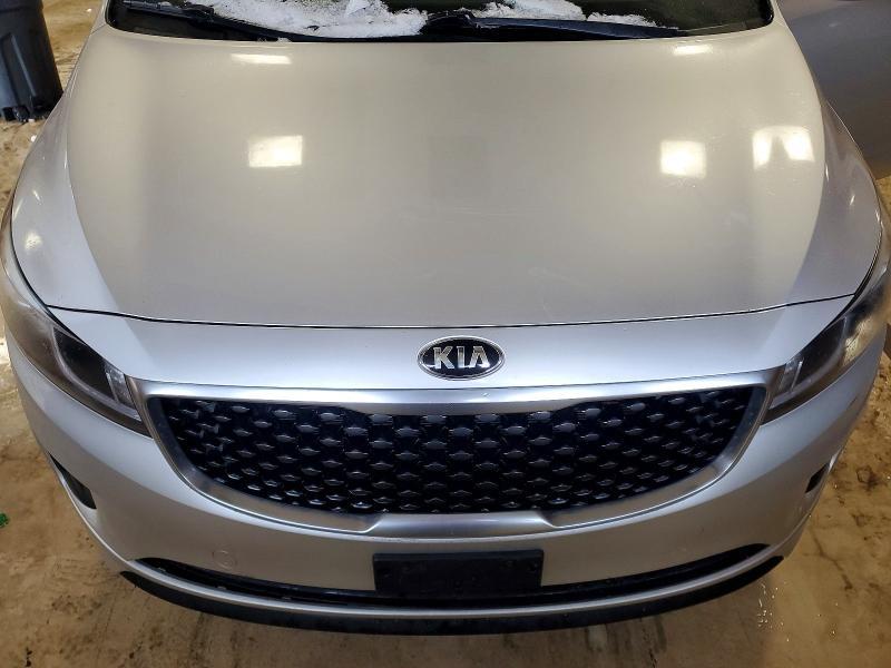 2016 KIA Sedona lx
