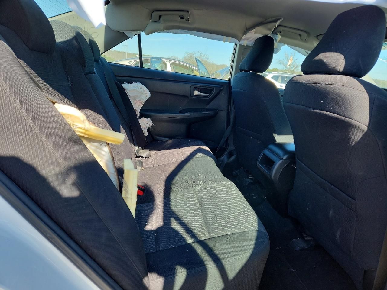 2016 Toyota Camry le