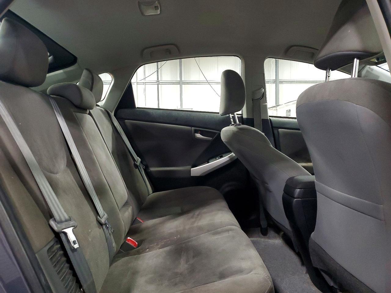 2015 Toyota Prius two