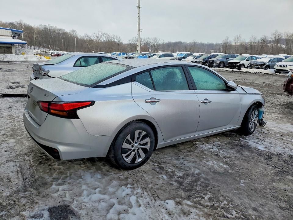 2019 Nissan Altima s