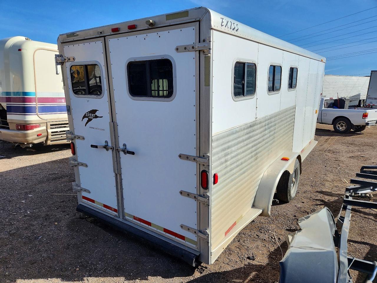2002 Exiss 2002 Exxiss GNHC-718-T Horse Trailer