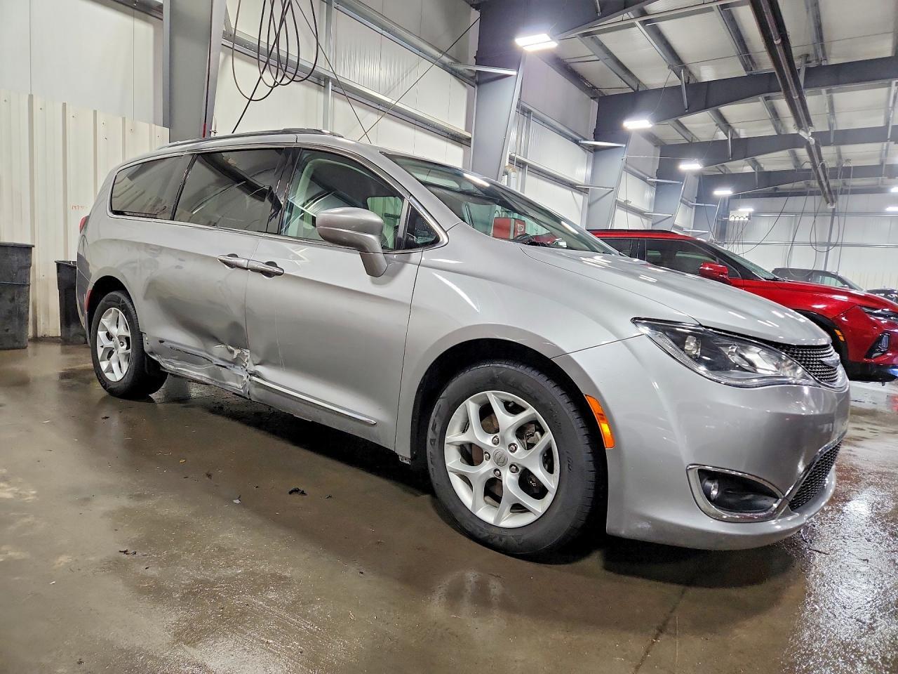 2017 Chrysler Pacifica Touring l Plus