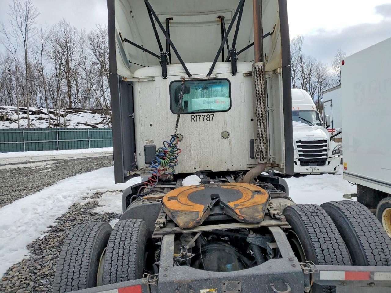 2016 Peterbilt 579 Semi Truck