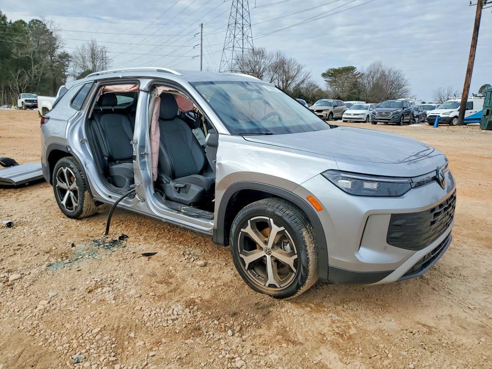2025 Volkswagen Tiguan se