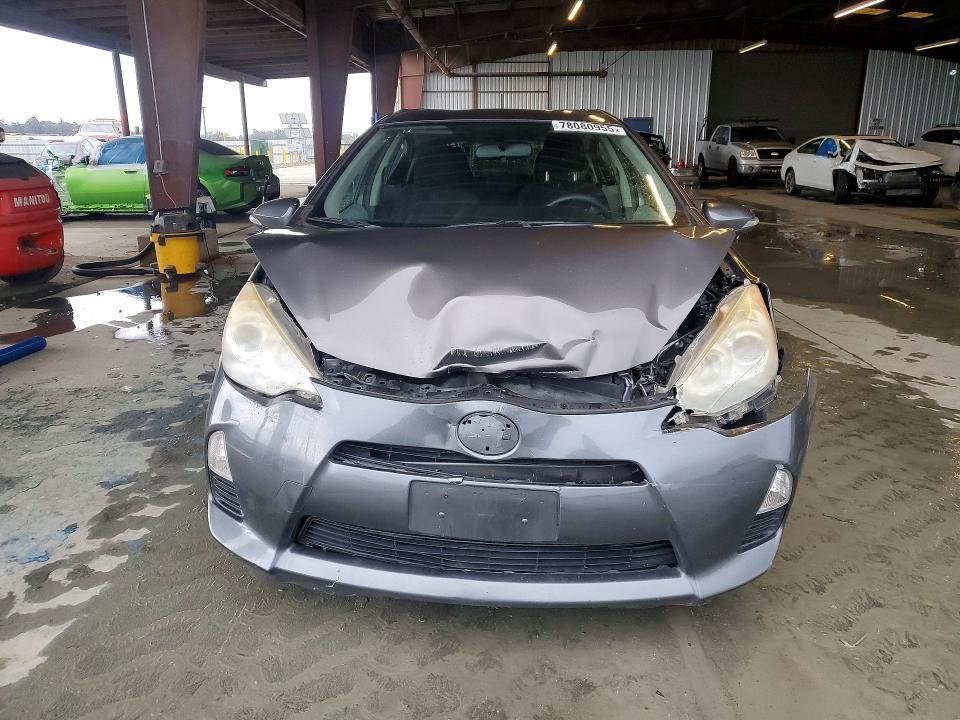 2013 Toyota Prius c