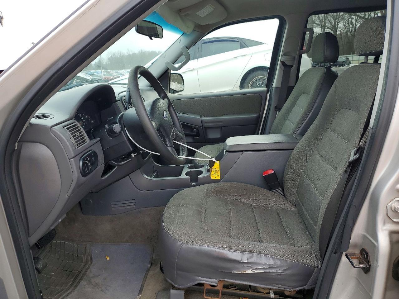 2004 Ford Explorer xls