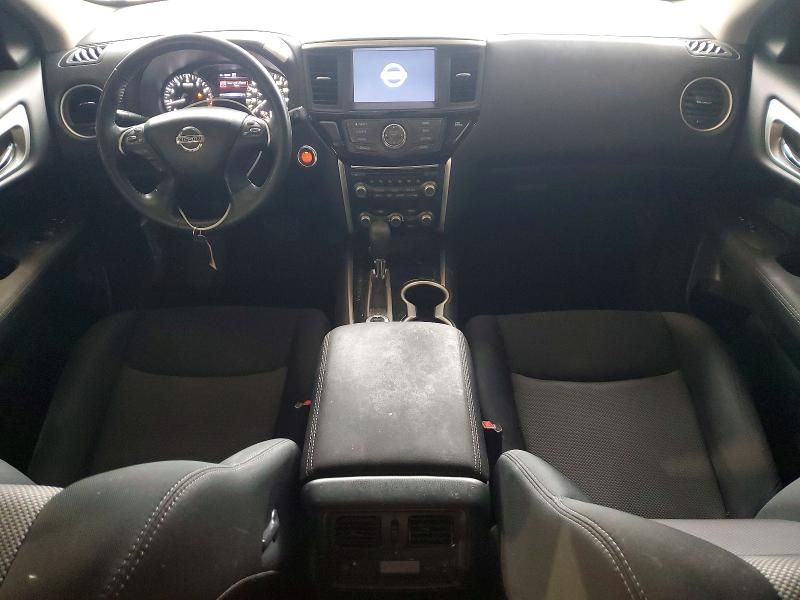 2017 Nissan Pathfinder s