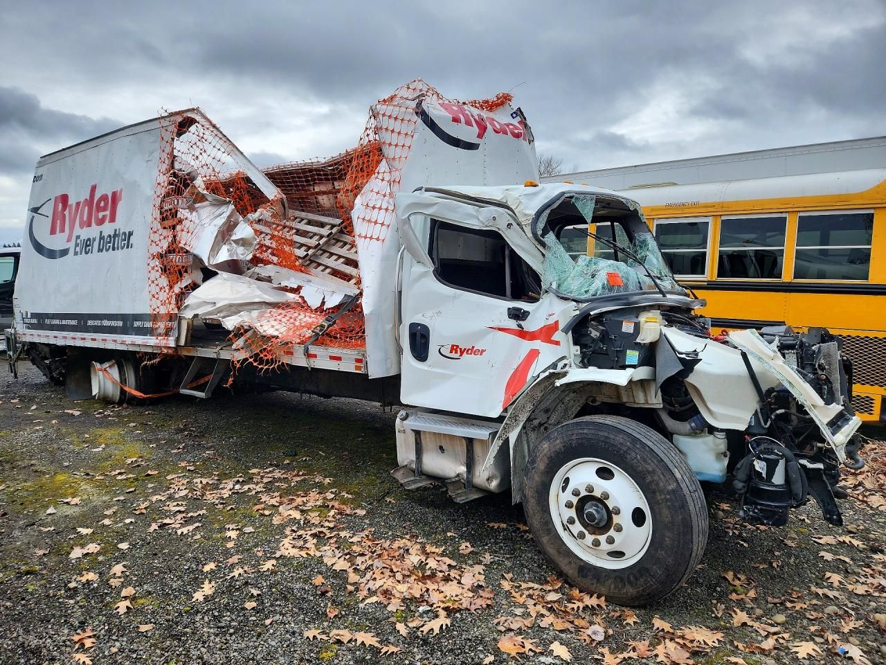 2022 Freightliner Business Class M2 BOX Truck