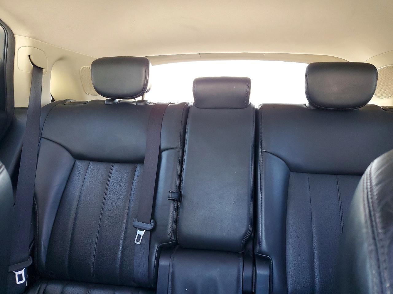 2017 Infinity Qx70 Base