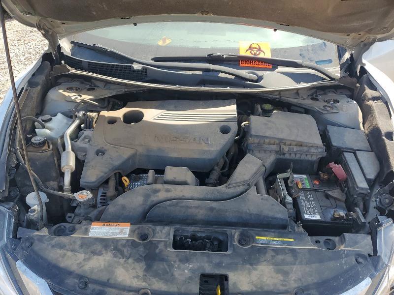 2016 Niss Altima 2.5