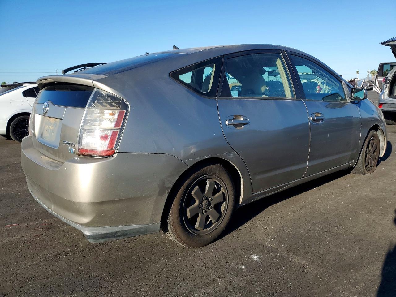 2004 Toyota Prius