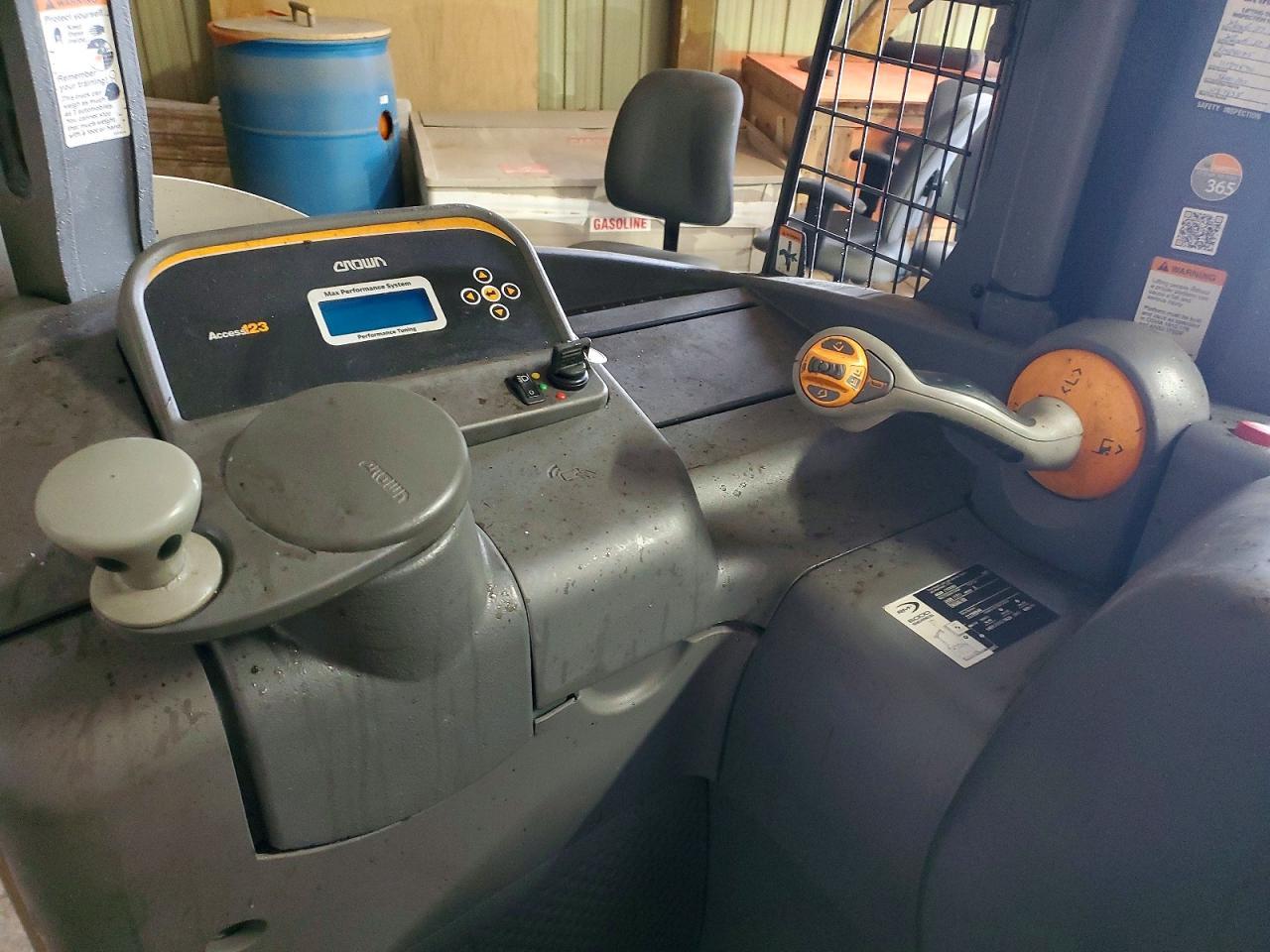 2025 Crown Forklift-Reach