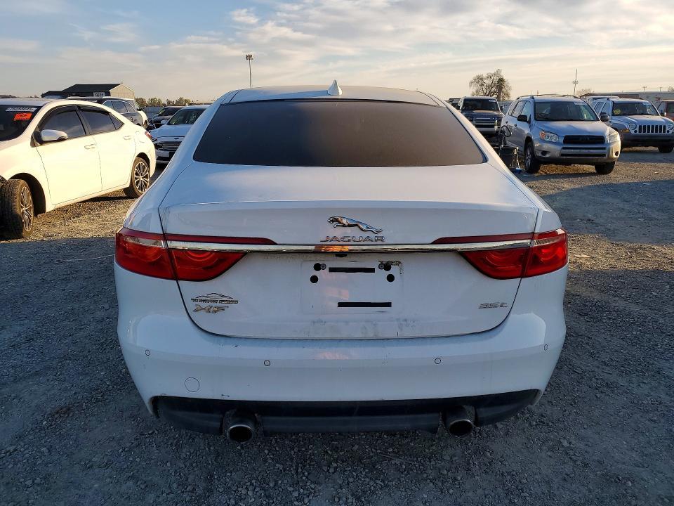 2016 Jaguar Xf Premium