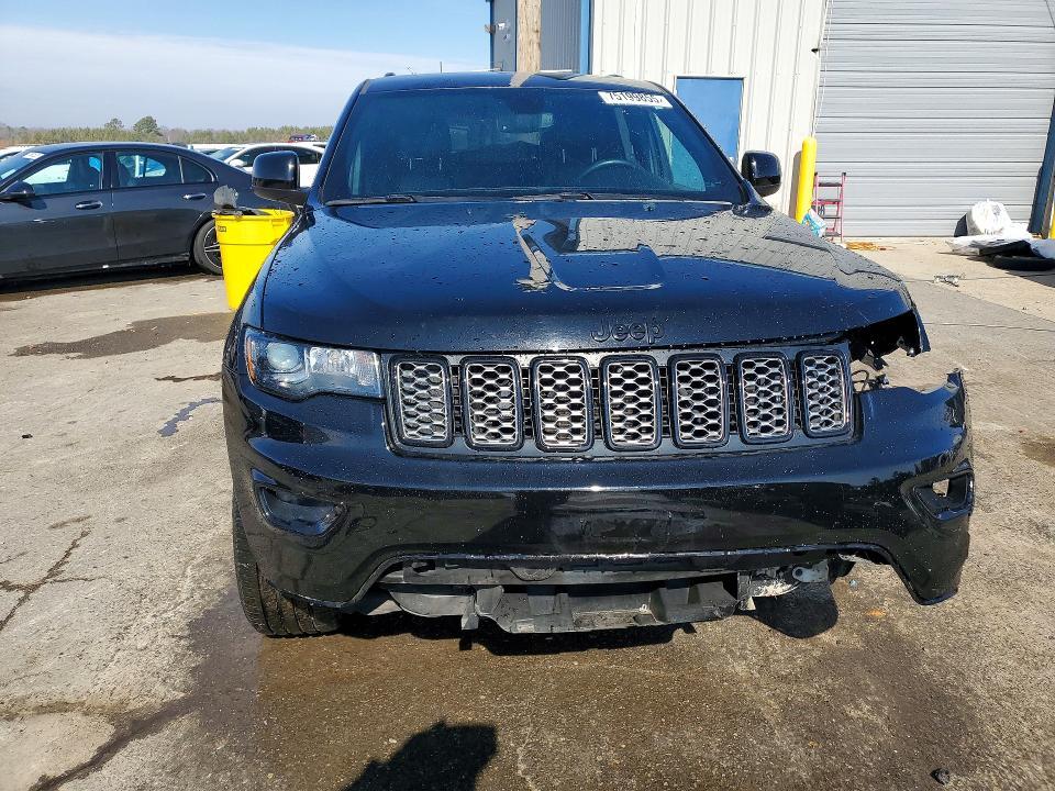 2020 Jeep Grand Cherokee Laredo