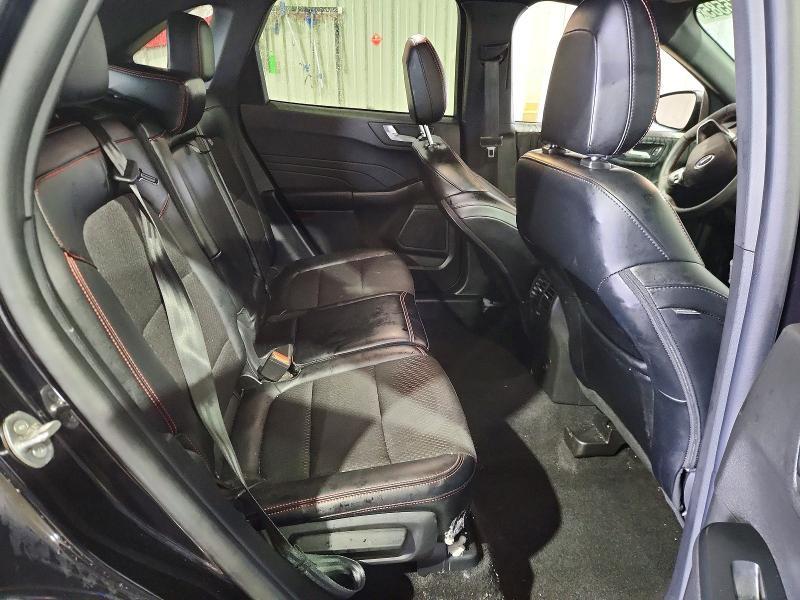 2025 Ford Escape st Line