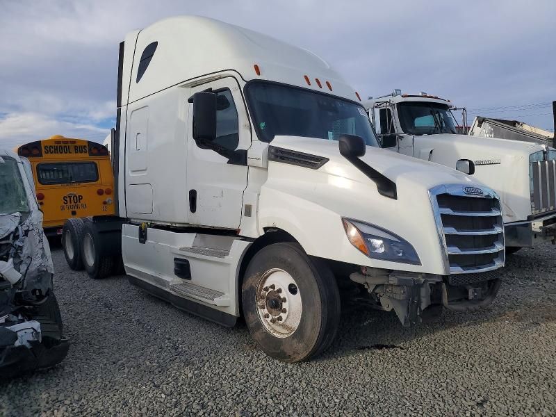 2021 Freightliner Cascadia 126 Semi Truck