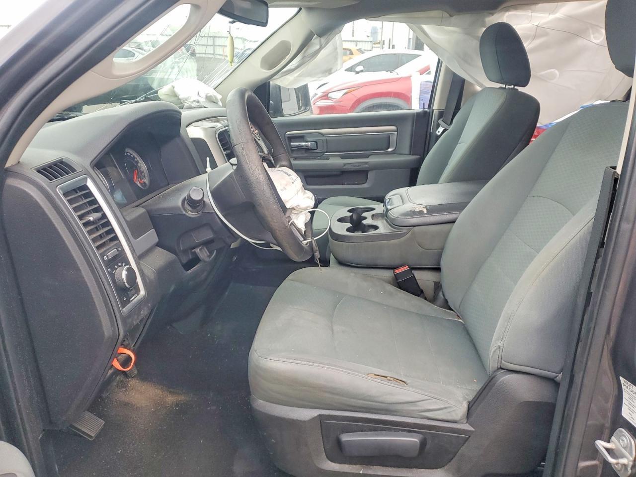 2016 Dodge Ram 1500 slt