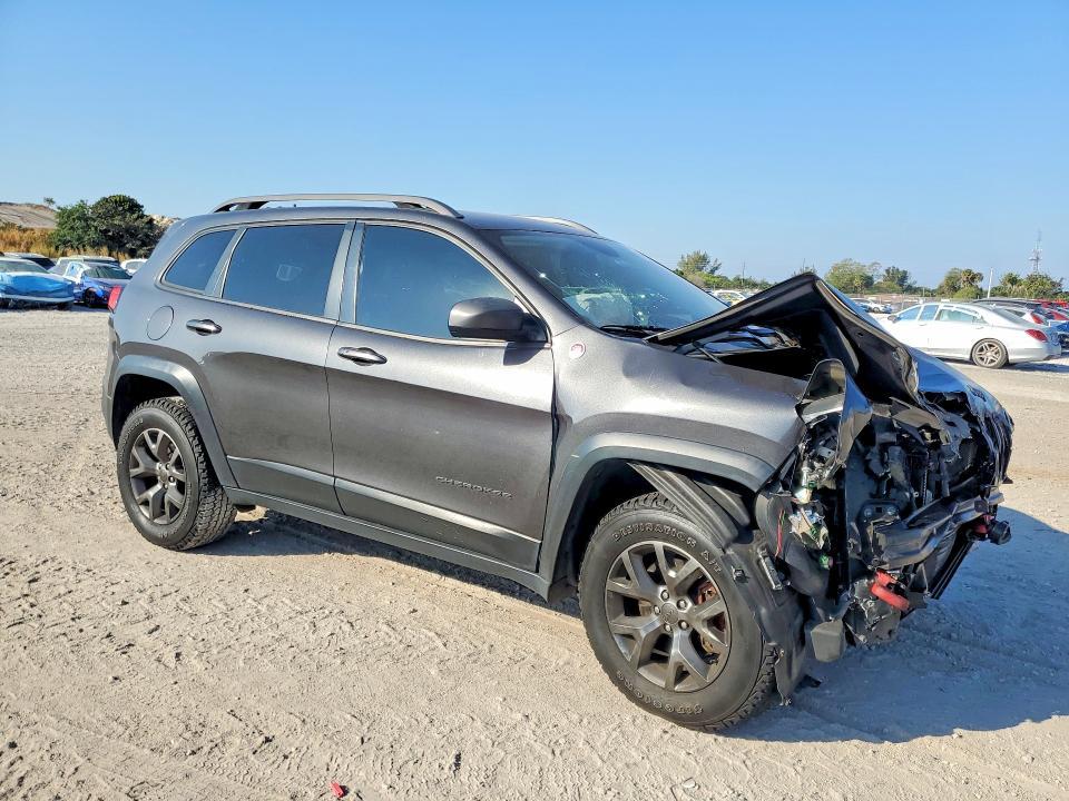 2016 Jeep Cherokee Trailhawk