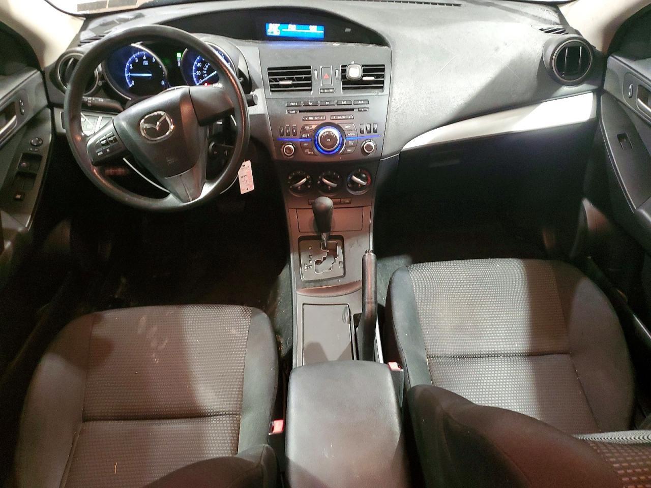 2013 Mazda 3 I