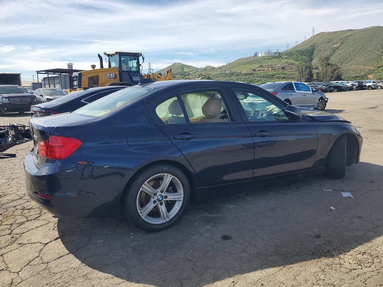 2015 BMW 328 i